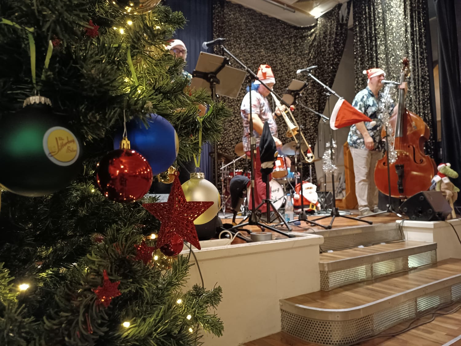 Swinging Christmas — SAT 12 DEC
