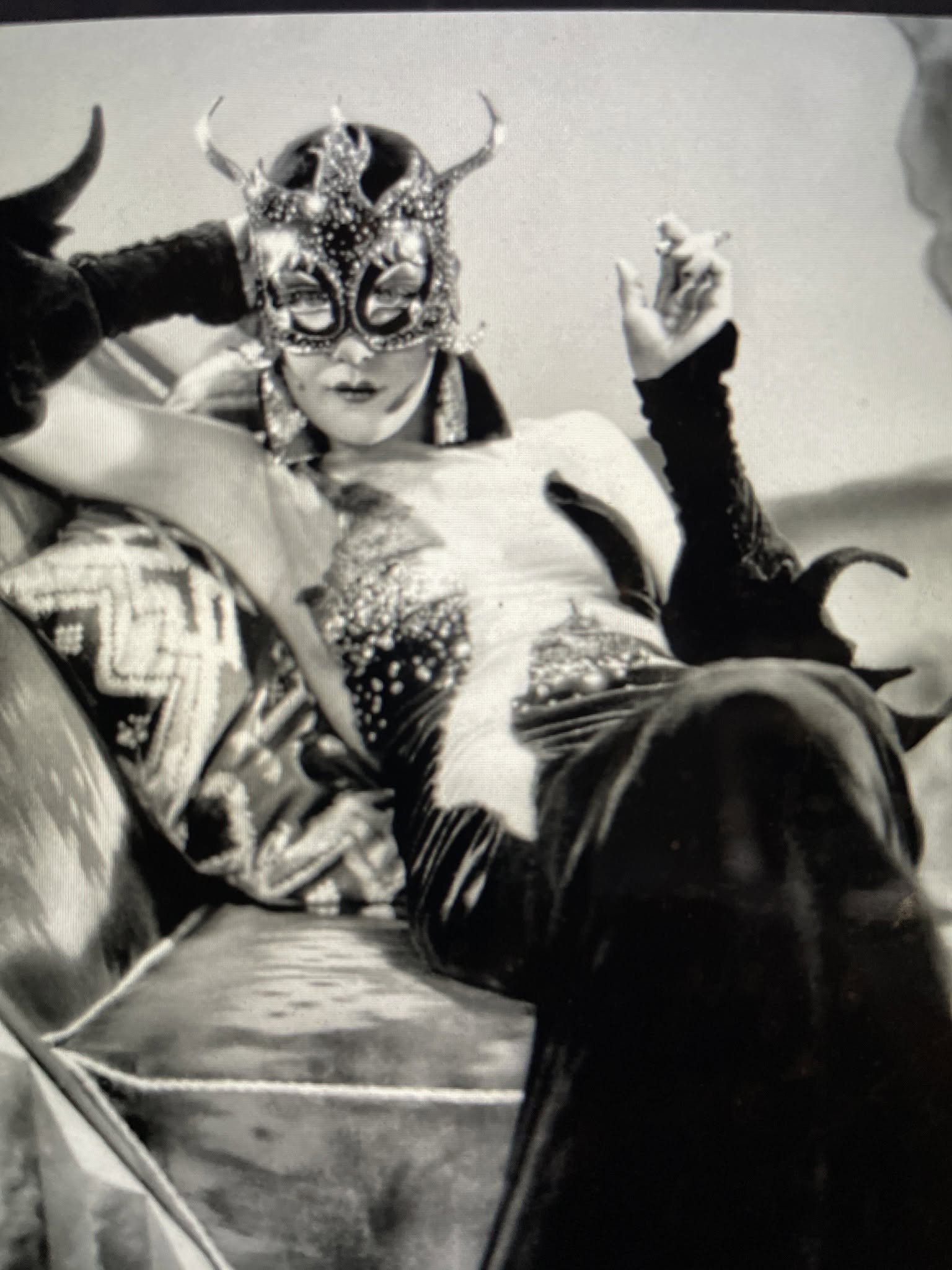 Masquerade Ball with Nick Rossi's Jazzopaters — SUN 11 OCT