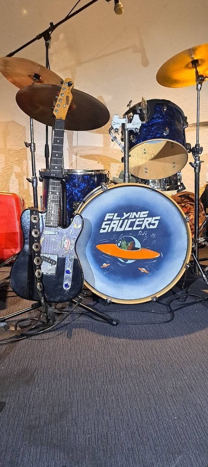 Sandy Ford and His Flying Saucers — FRI 9 OCT