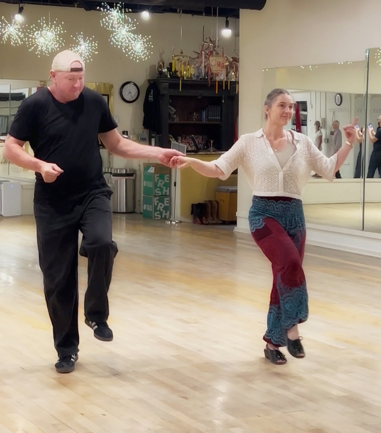 Intermediate/Advanced Lindy hop Swing dance — MON 12 OCT