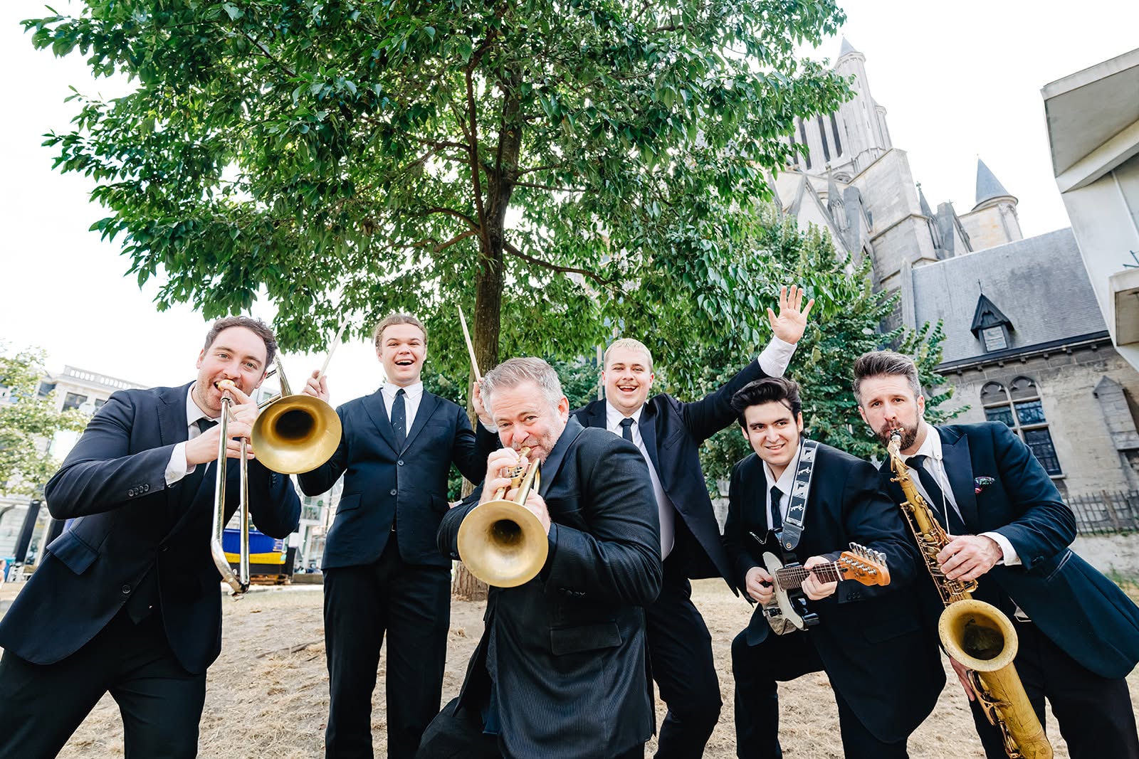 DUNSBOROUGH! Adam Hall & the Velvet Playboys — SUN 17 JAN 2027