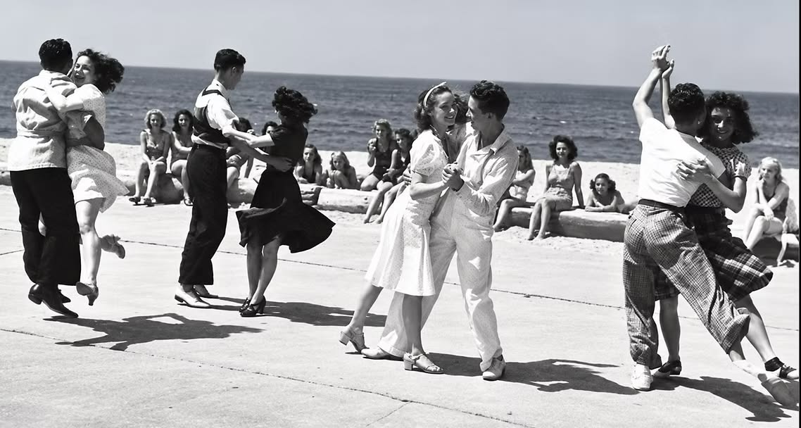 Intermediate Balboa (6 Weeks) $119 โ MON 2 NOV