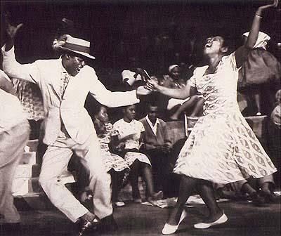 Swing Crash Course w/Elena Iannucci @ YSBD — SAT 24 OCT