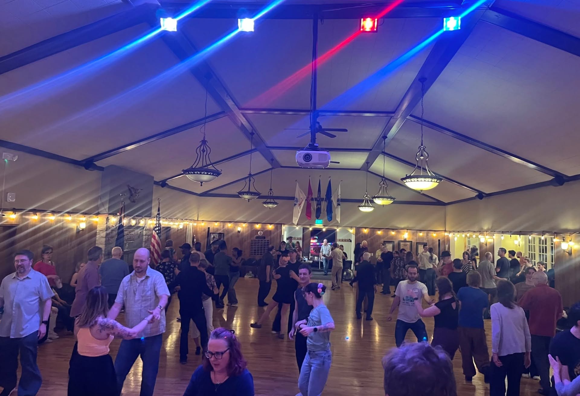 WCS at the Mercer Island VFW DJ Rassamy, Wren beyond Beginner, Scot Beginning — THU 15 OCT