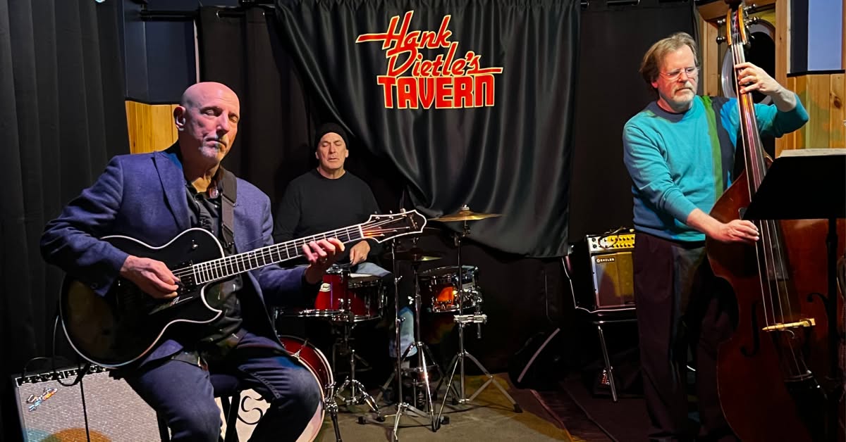 Chuck Underwood Trio — SAT 17 OCT